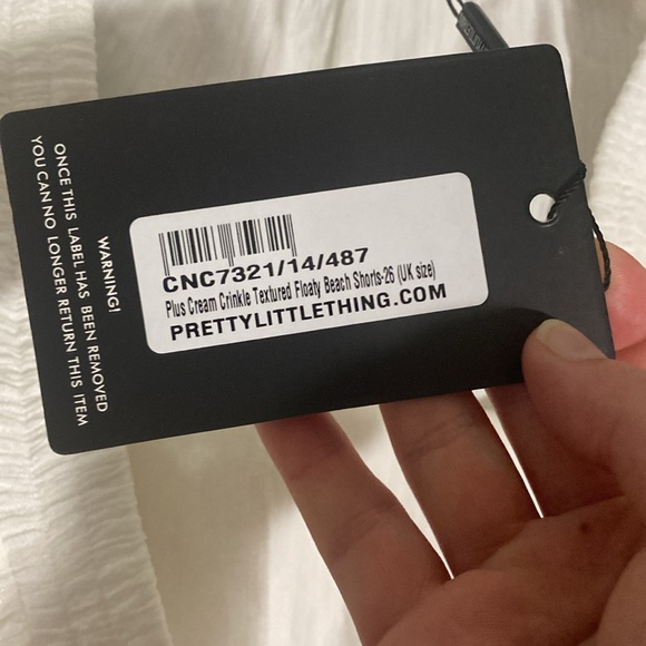 Stone Shirred Crinkle Beach Shorts With Pockets - Size 22 - Picture 5 of 6